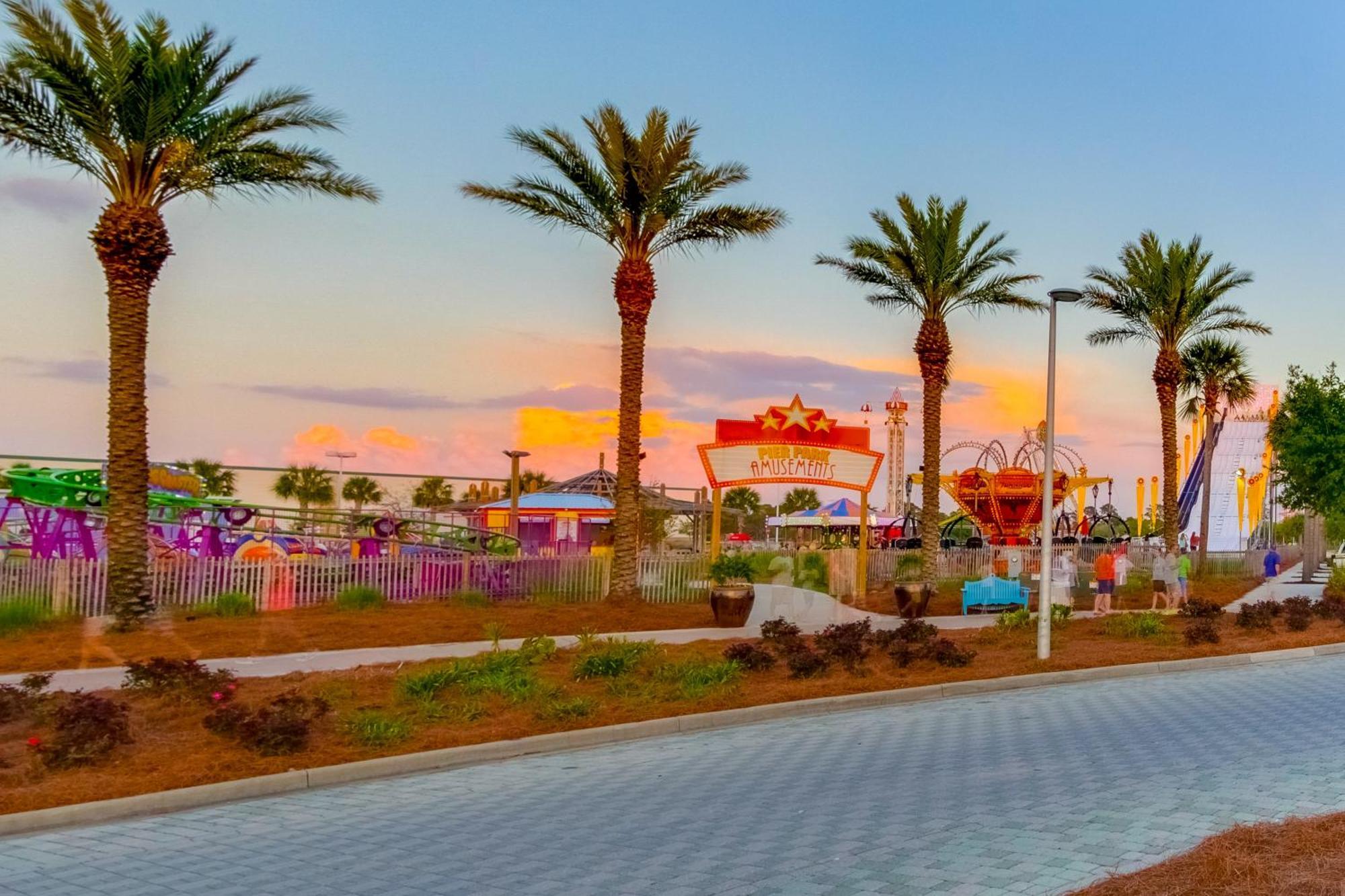 Emerald Beach Resort Panama City Beach Exterior photo
